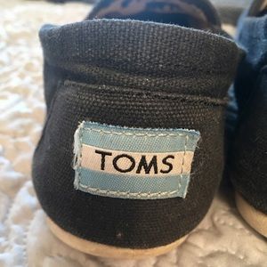 Black Toms (7.5)